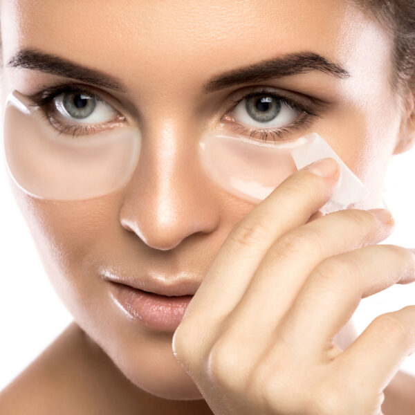 Cienie pod oczami, skąd się biorą i jak z nimi walczyć?