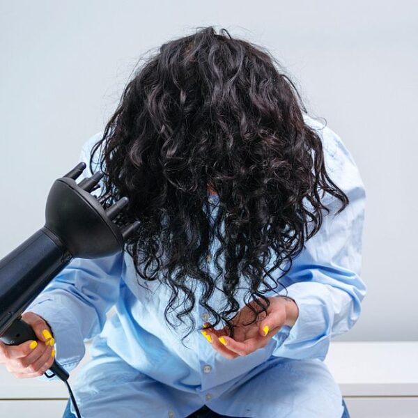 Przegląd suszarek do włosów: który model wybrać?